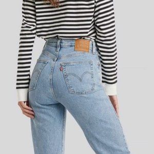 Levi’s Premium | Wedgie | Size 25
